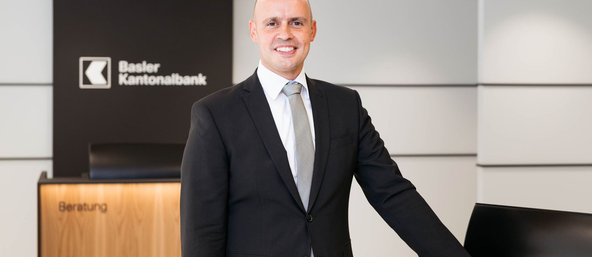 Lucas Rinaldi - Leiter BKB-Filiale Riehen-Dorf